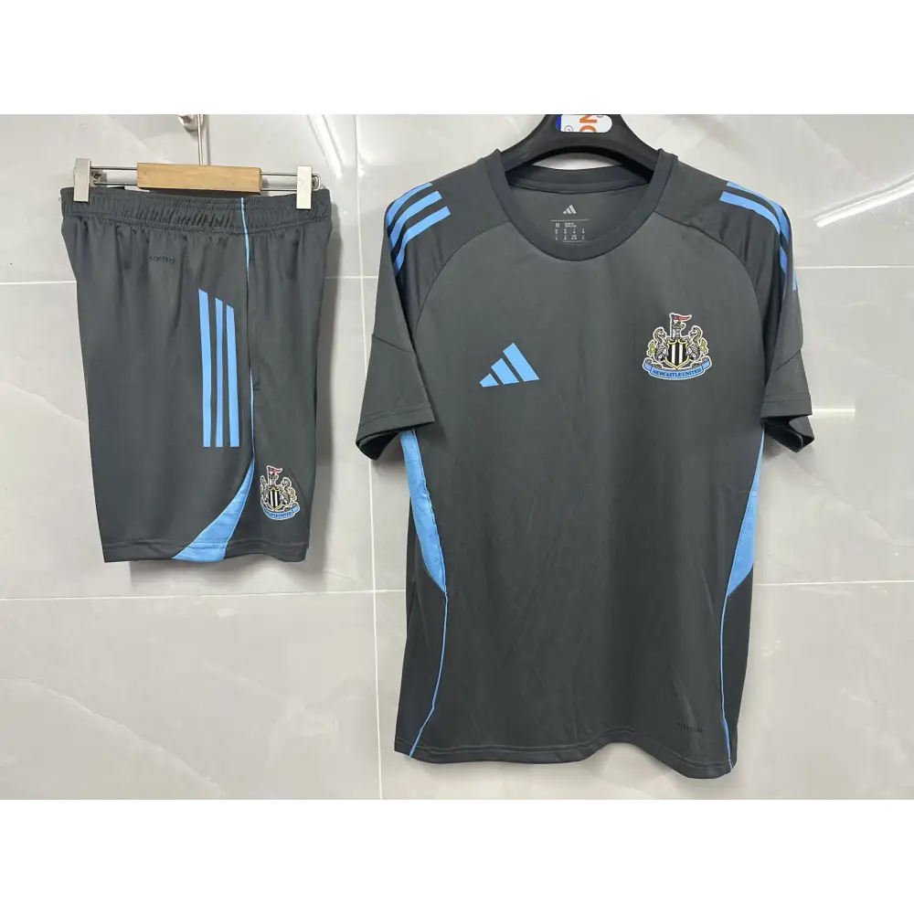 Kit enfant Newcastle Utd 25/26
