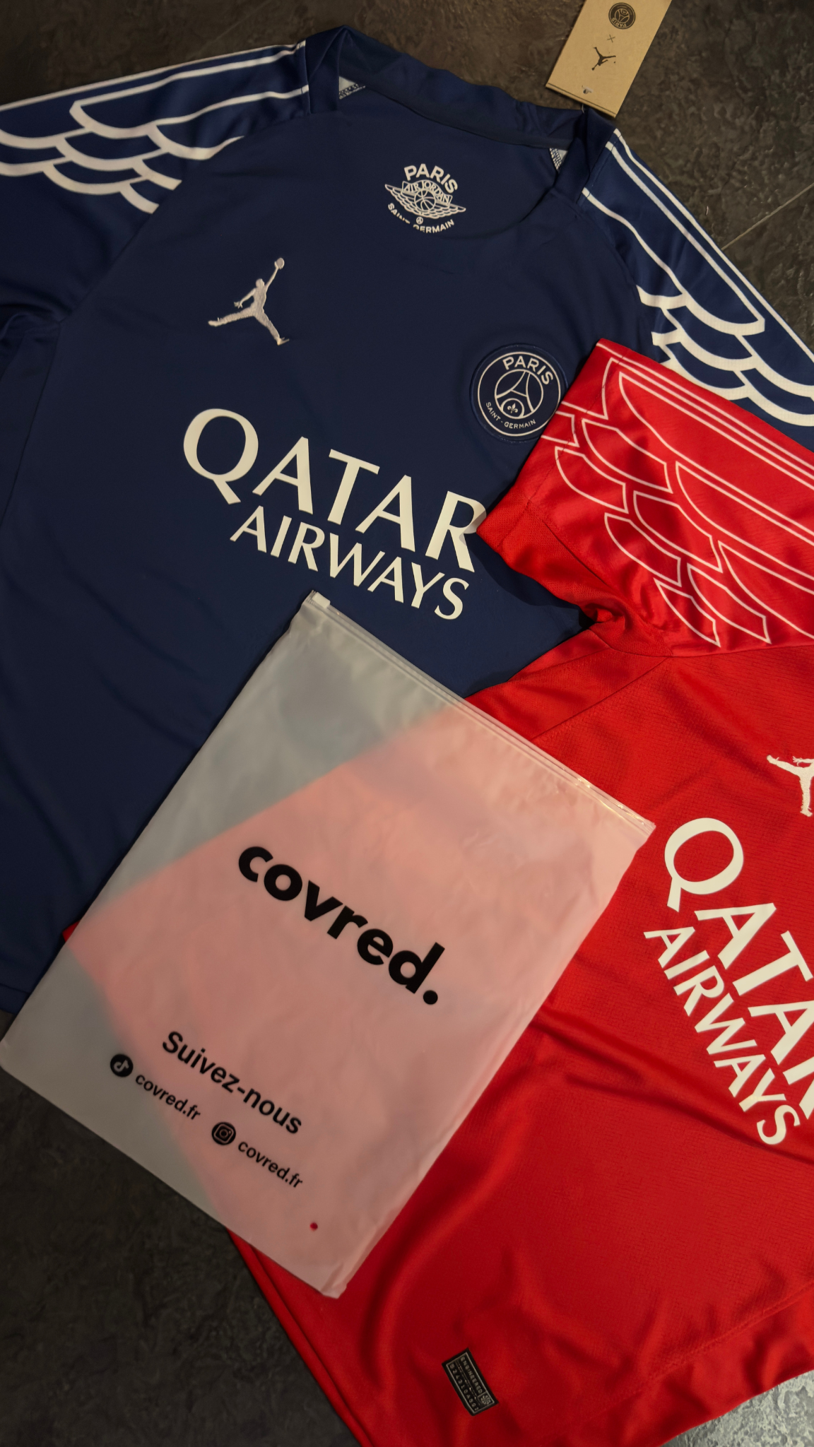 Paris Saint-Germain ( PSG ) - Quatrième maillot 24/25 - Bleu