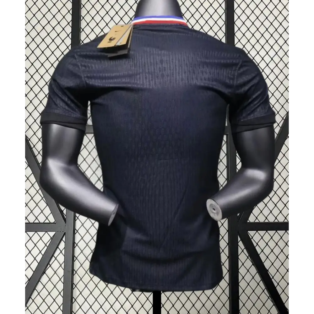 France x BLNCG