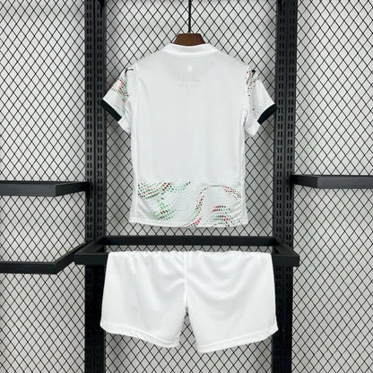 Kit enfant Portugal Extérieur 2025/2026