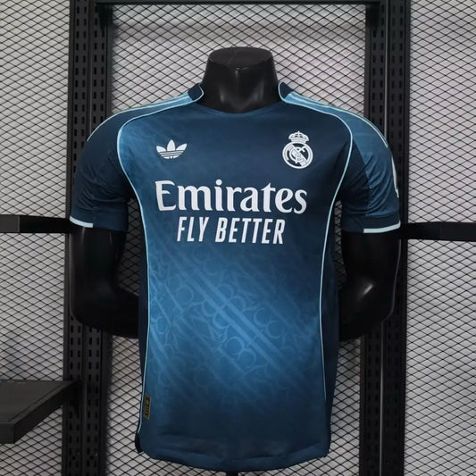 Maillot Real Madrid bleu marine 2025/2026