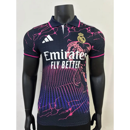 Real Madrid Guépard Violet Version Joueur 2025